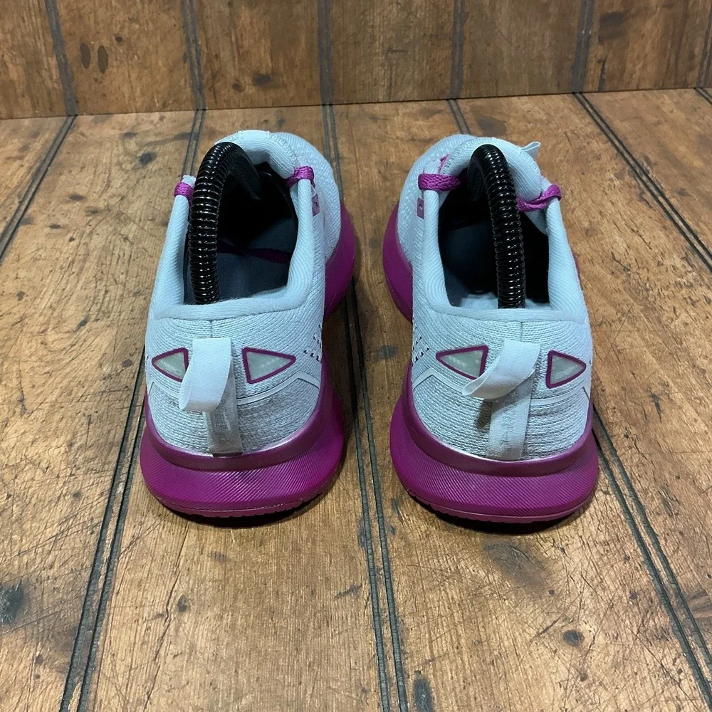 Brooks Levitate GTS 5 Women's Running Shoes Size 6.5 B (Medium) Gray Pink